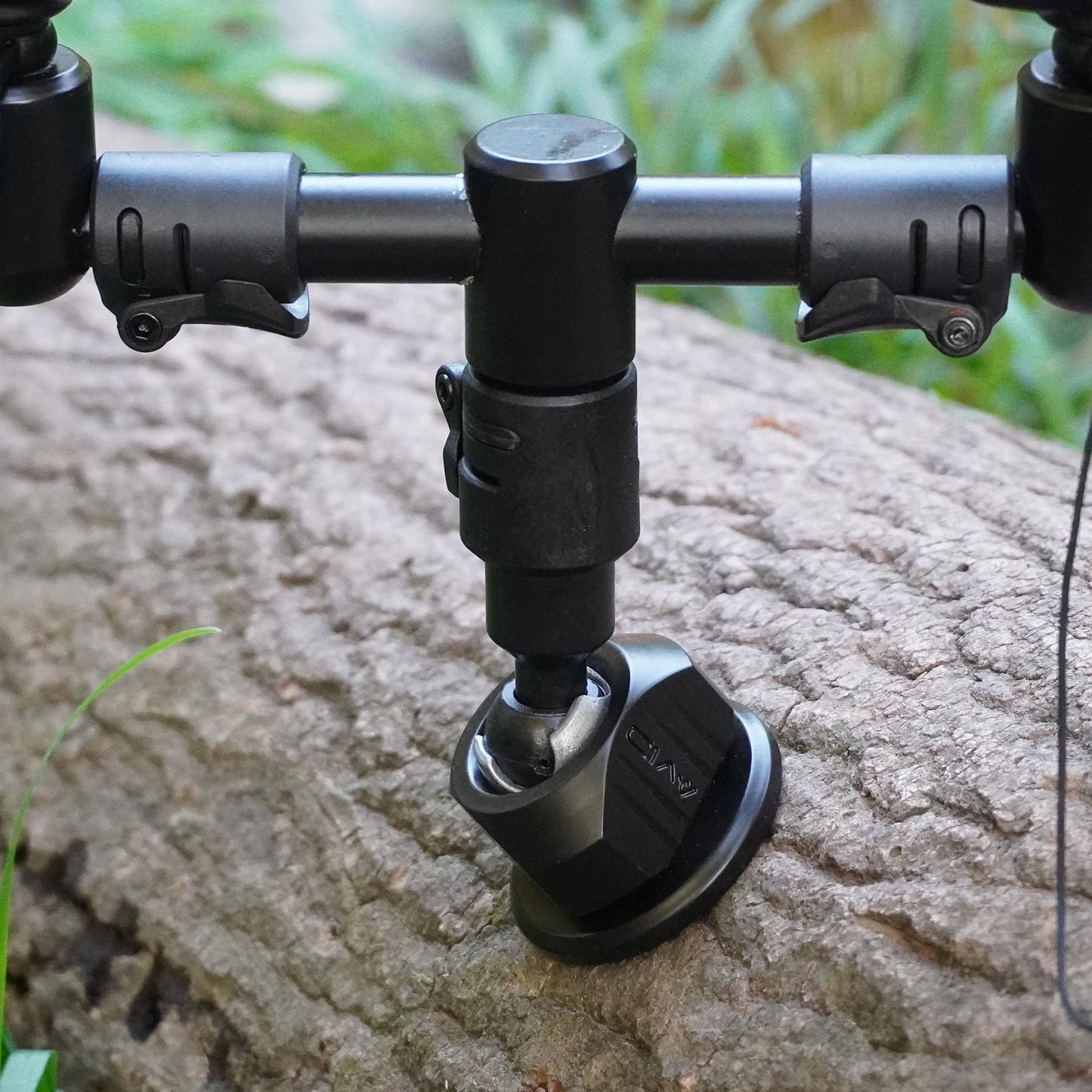 Avid lok down adjustable stage stand