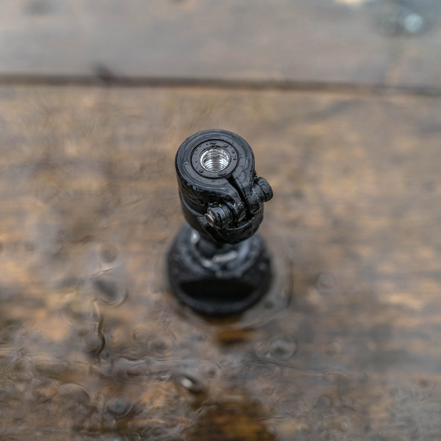 Avid lok down stage stand insert