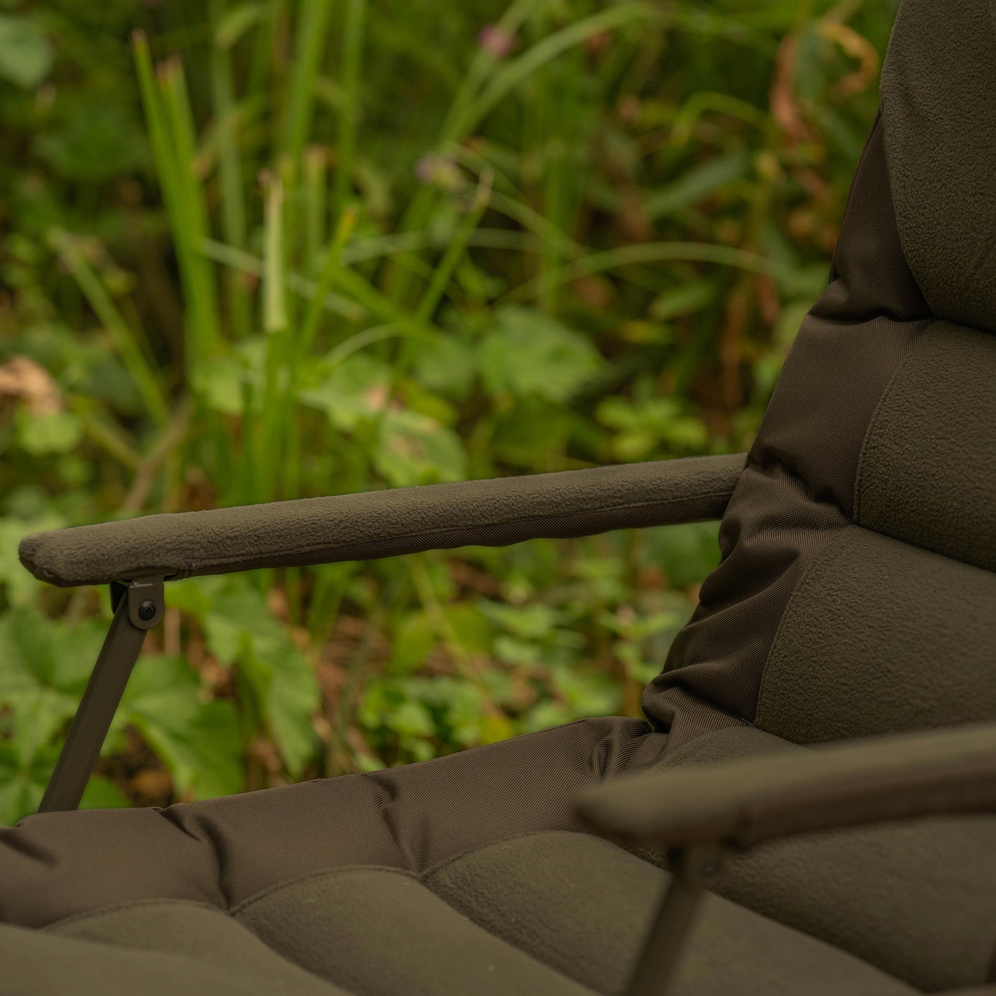Avid benchmark leveltech recliner chair