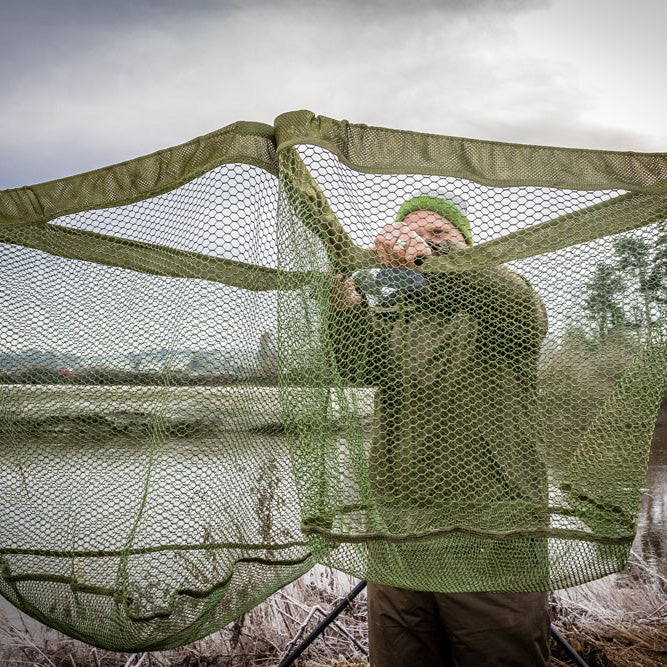 Korum latex folding triangle net