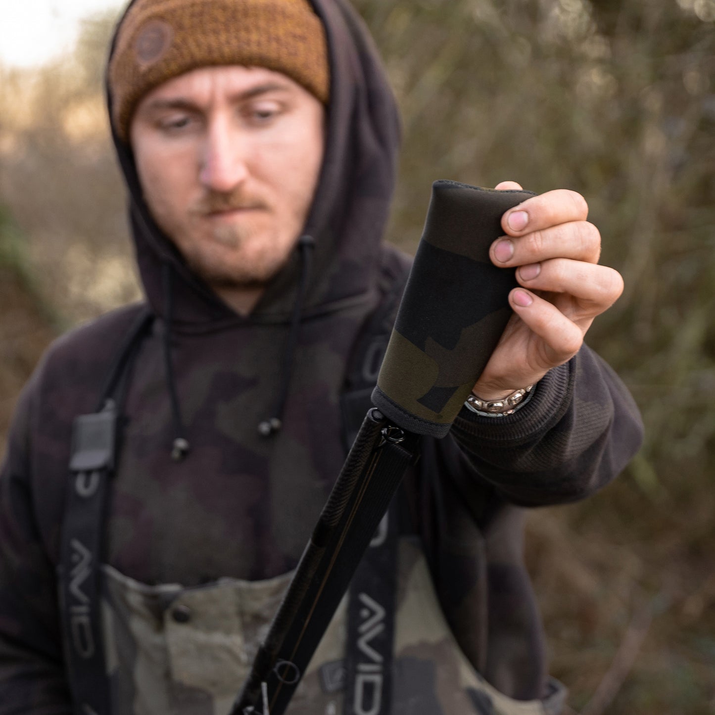 Avid camo elasticated tip tops