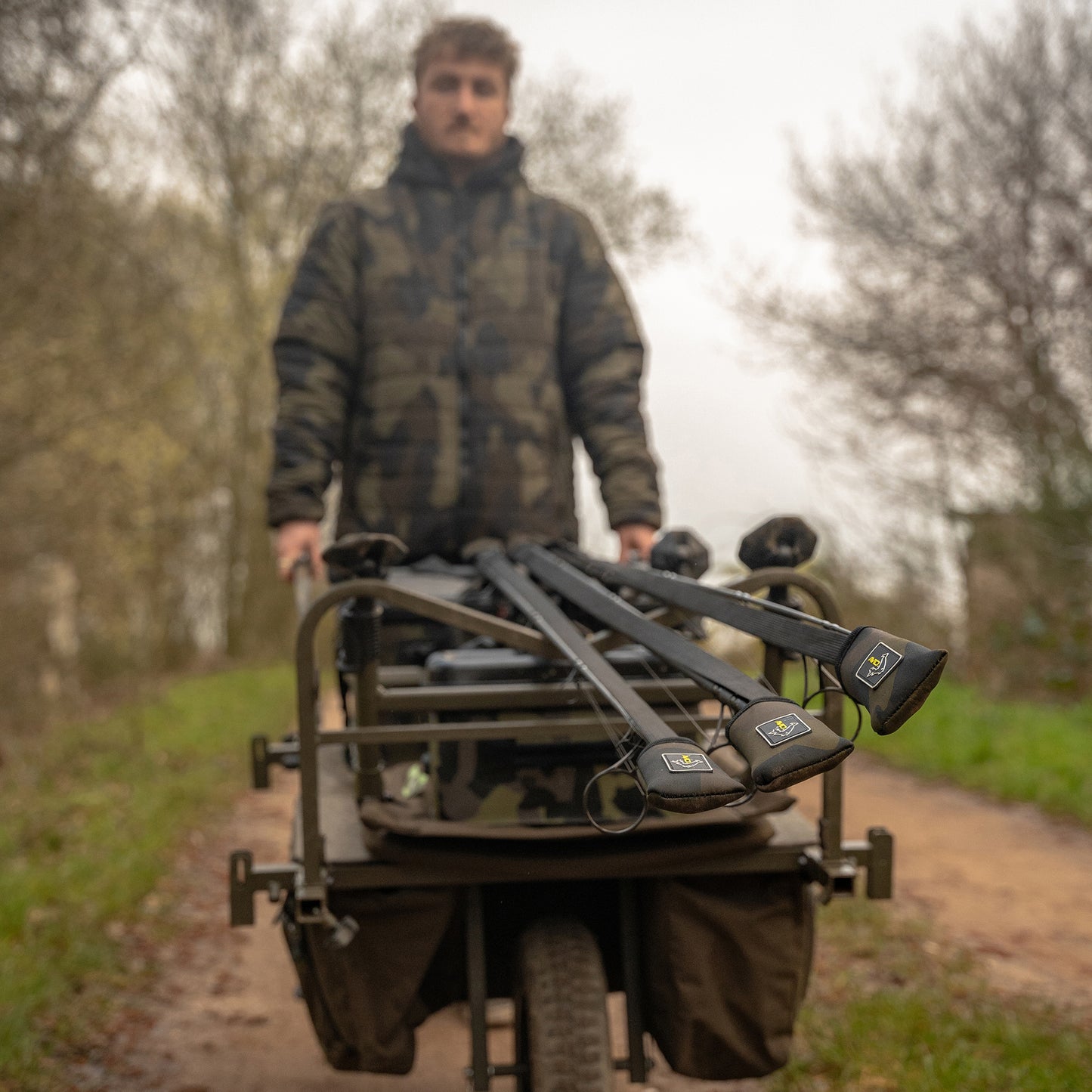 Avid camo elasticated tip tops