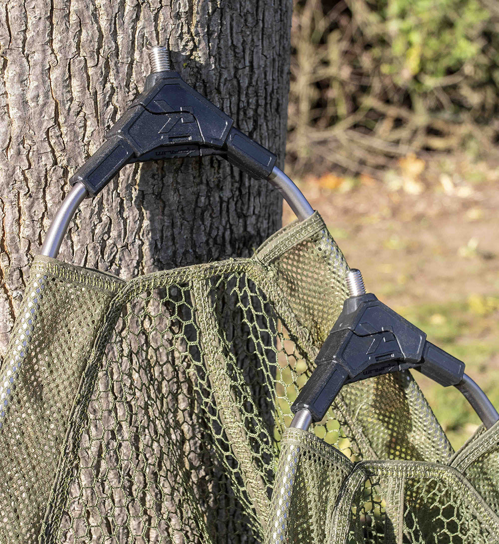 Korum folding triangle net
