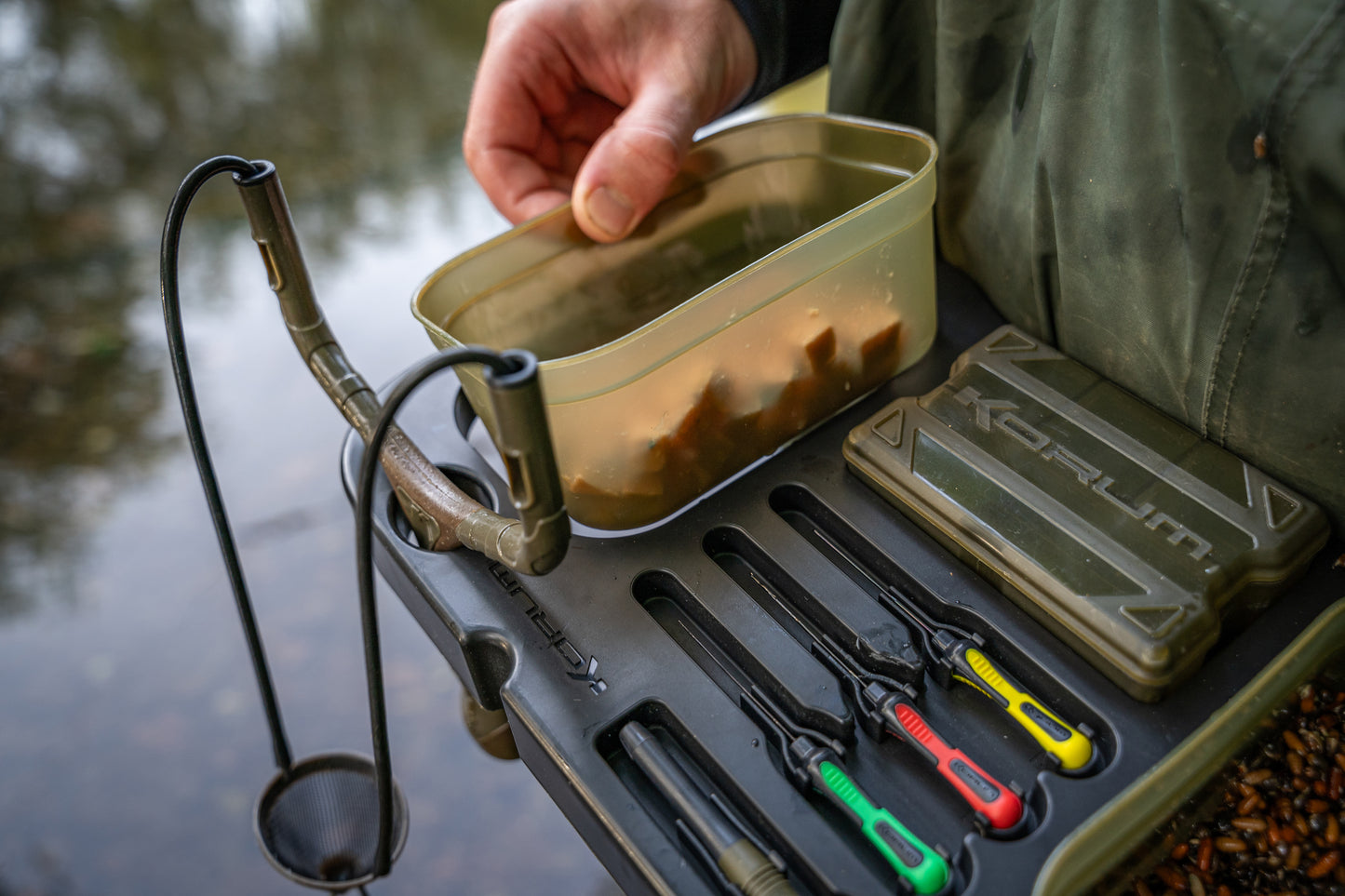 Korum glide trotting tray