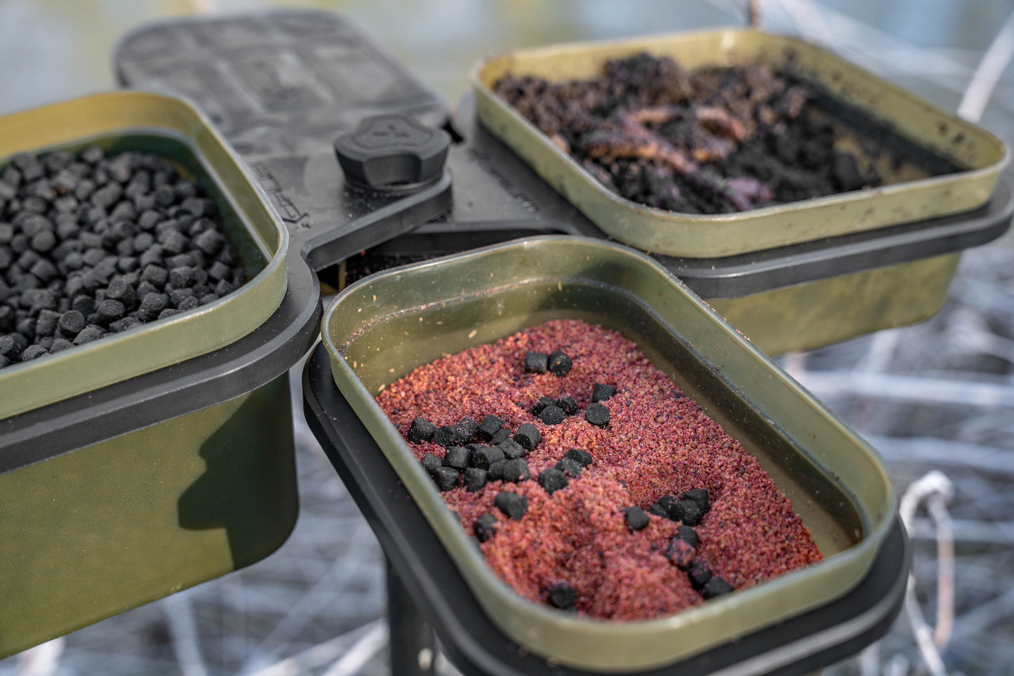 Korum compact bait waiter set