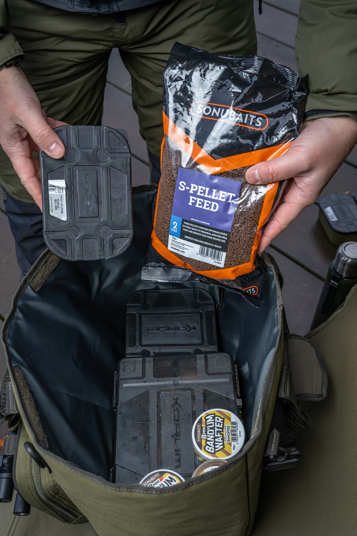 Korum progress bait & bits bag