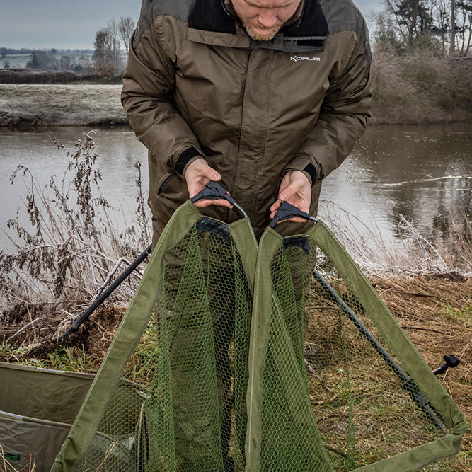Korum latex folding triangle net