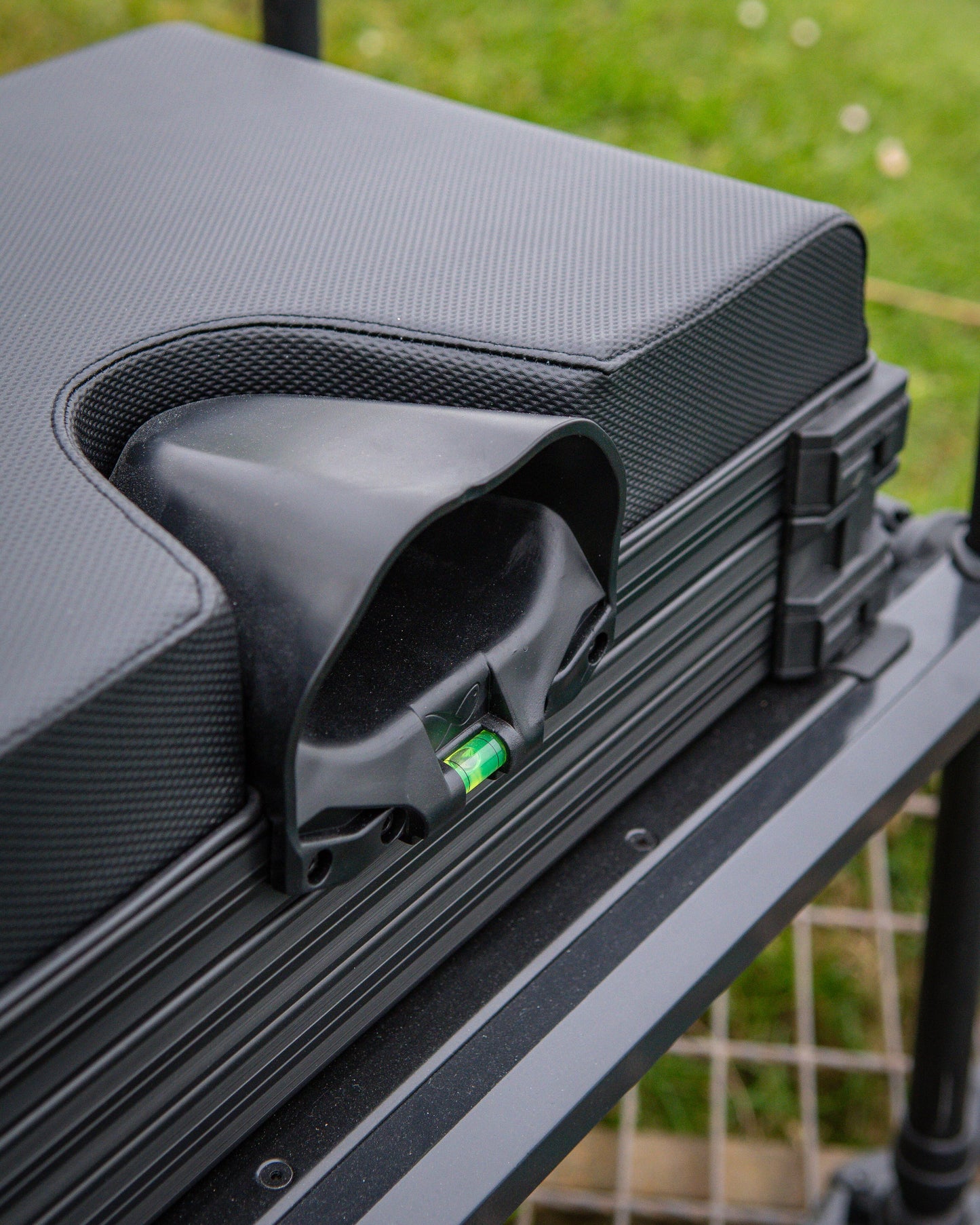 F25 Pro Super Lite Seatbox - Black