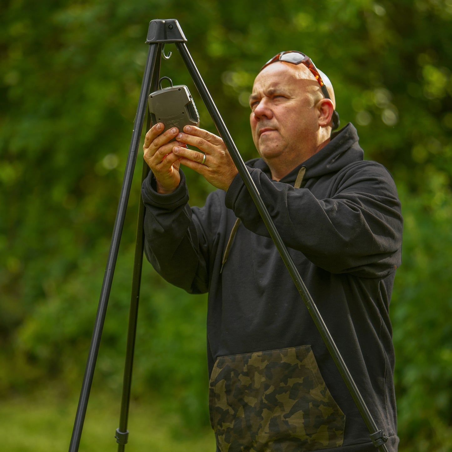 Revolve Weigh Tripod