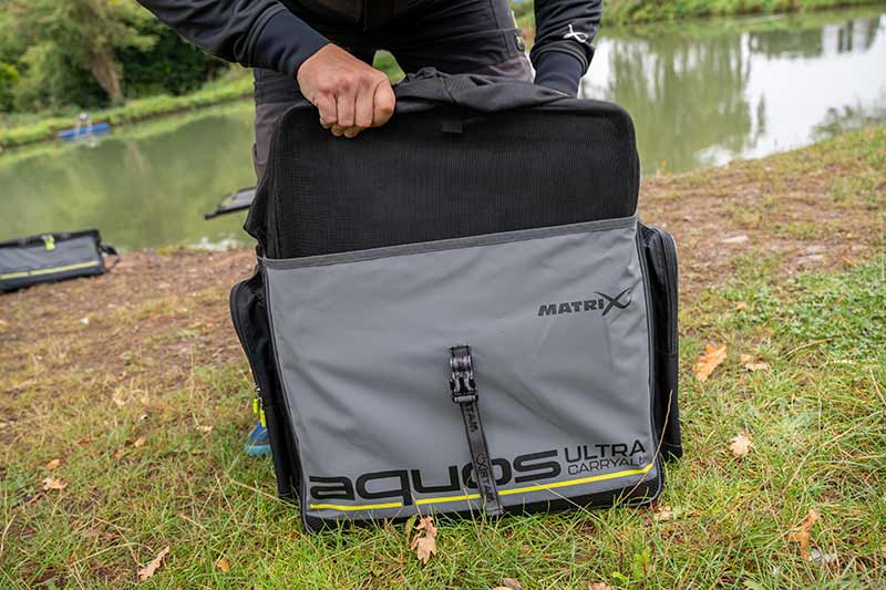Aquos Ultra Carryall