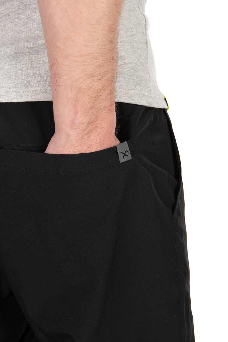 LW Shorts – Black