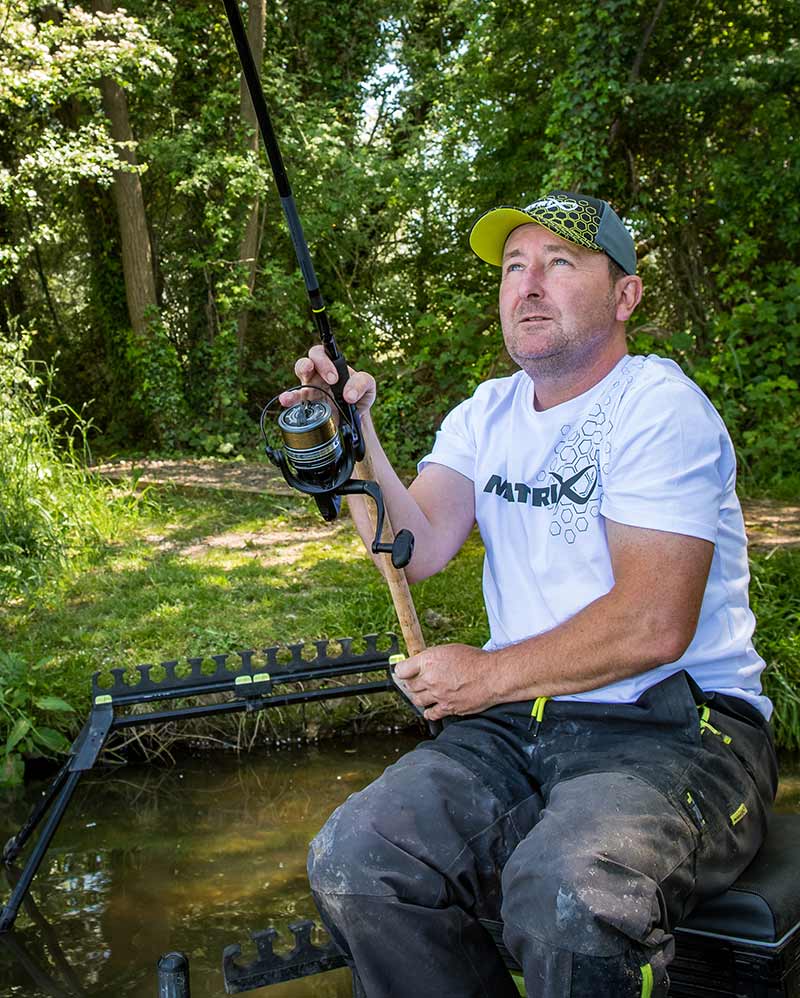 Aquos Ultra Reel 6000