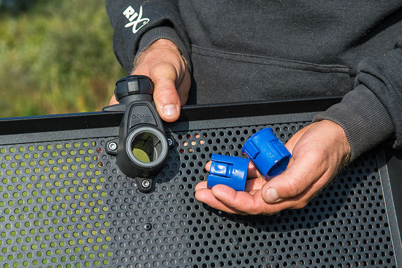 Self-Supporting Side Trays