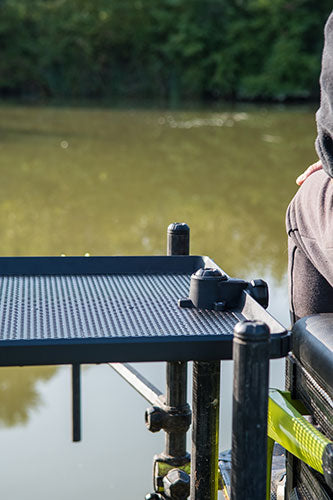 Self-Supporting Side Trays