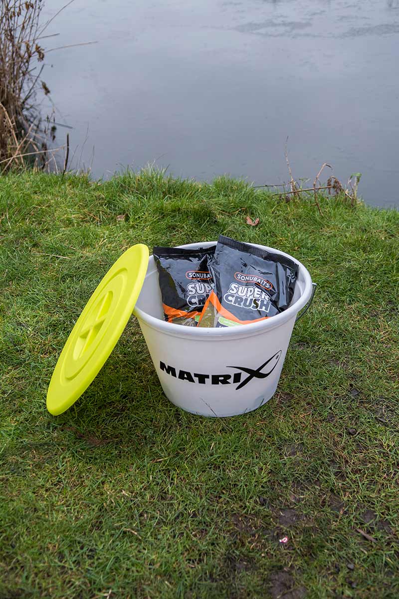 17L Bait Bucket