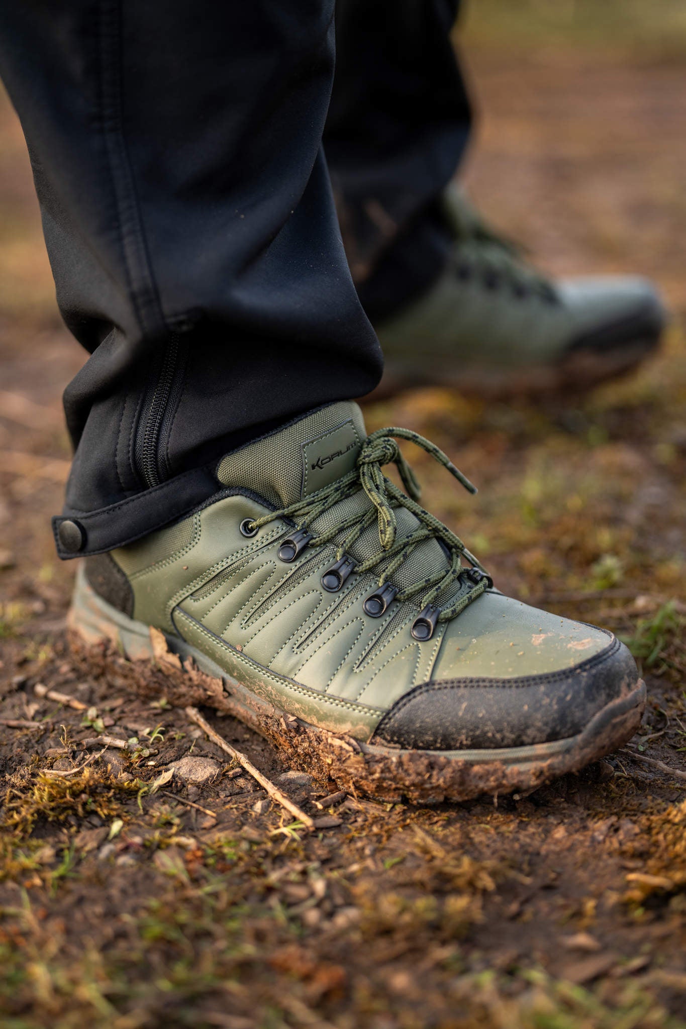 Superseal Walking Shoe