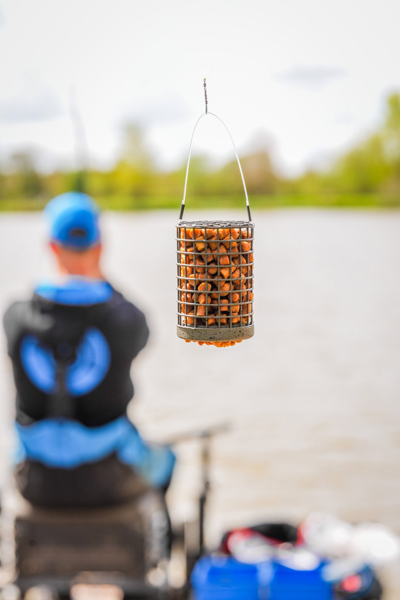 Wire Bait Up Feeder