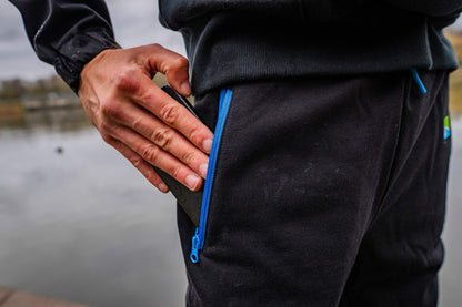 Lightweight Joggers 