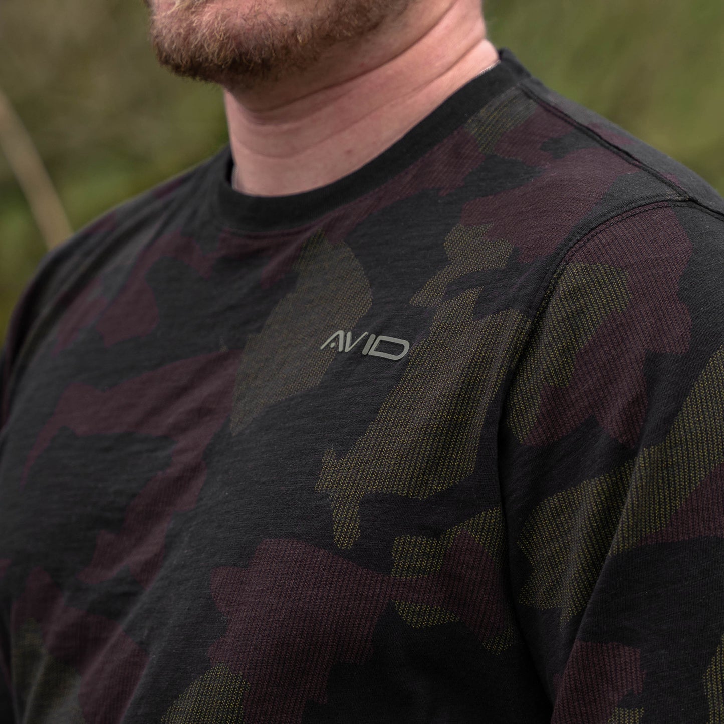 Avid distortion camo lite long sleeve