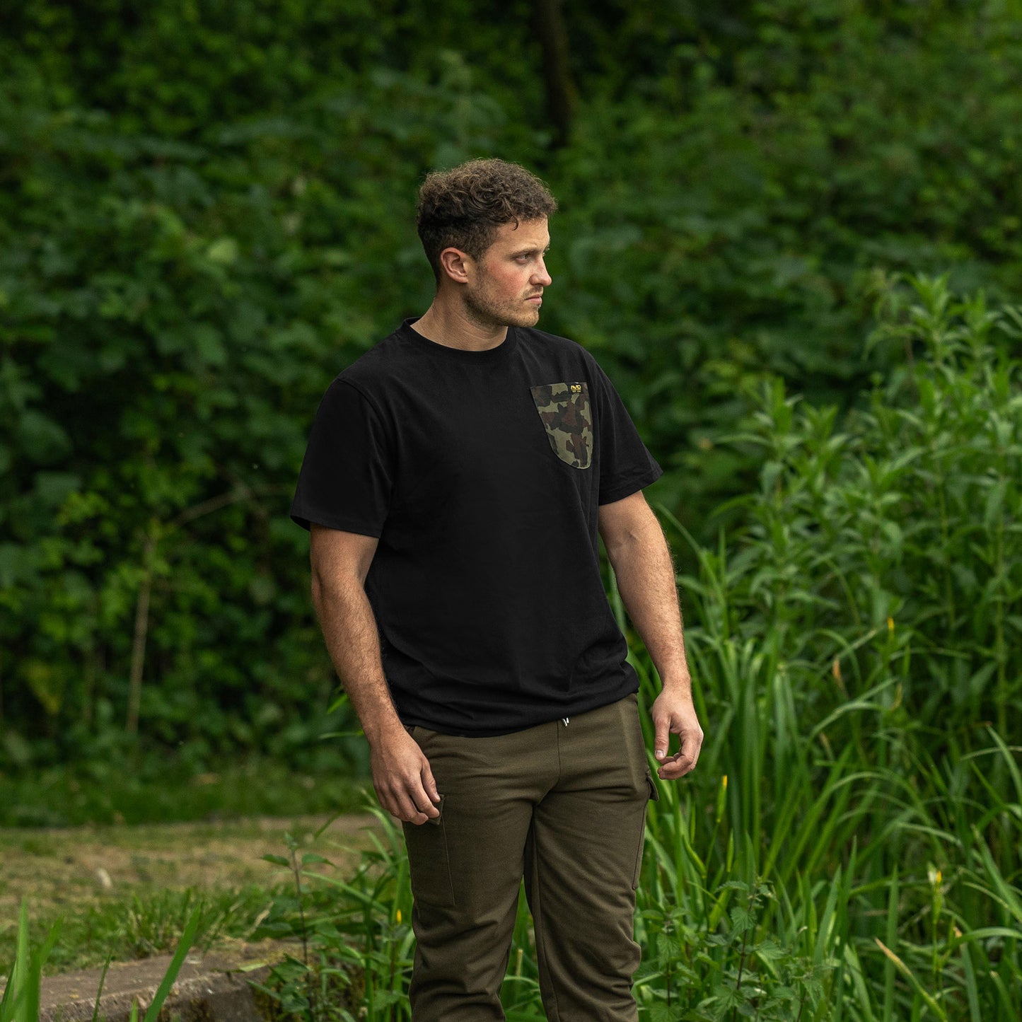 Avid cargo t-shirt black