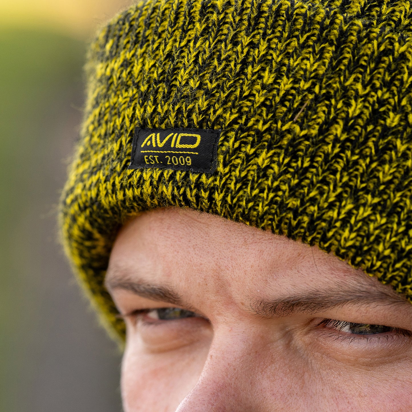 Avid contrast beanie