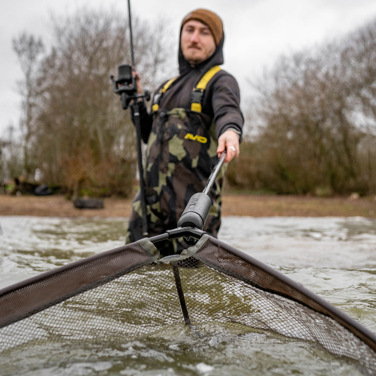 Captive Net Float