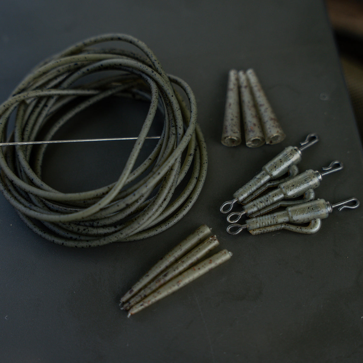 Outline Lead Clip Tubing Kit 