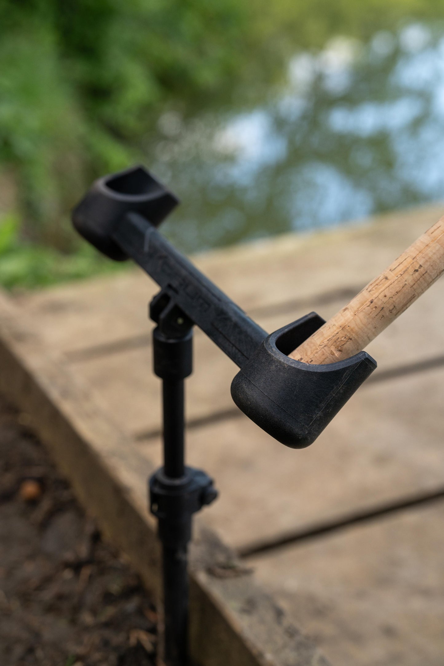 Adjustable Butt Cup Buzz Bar