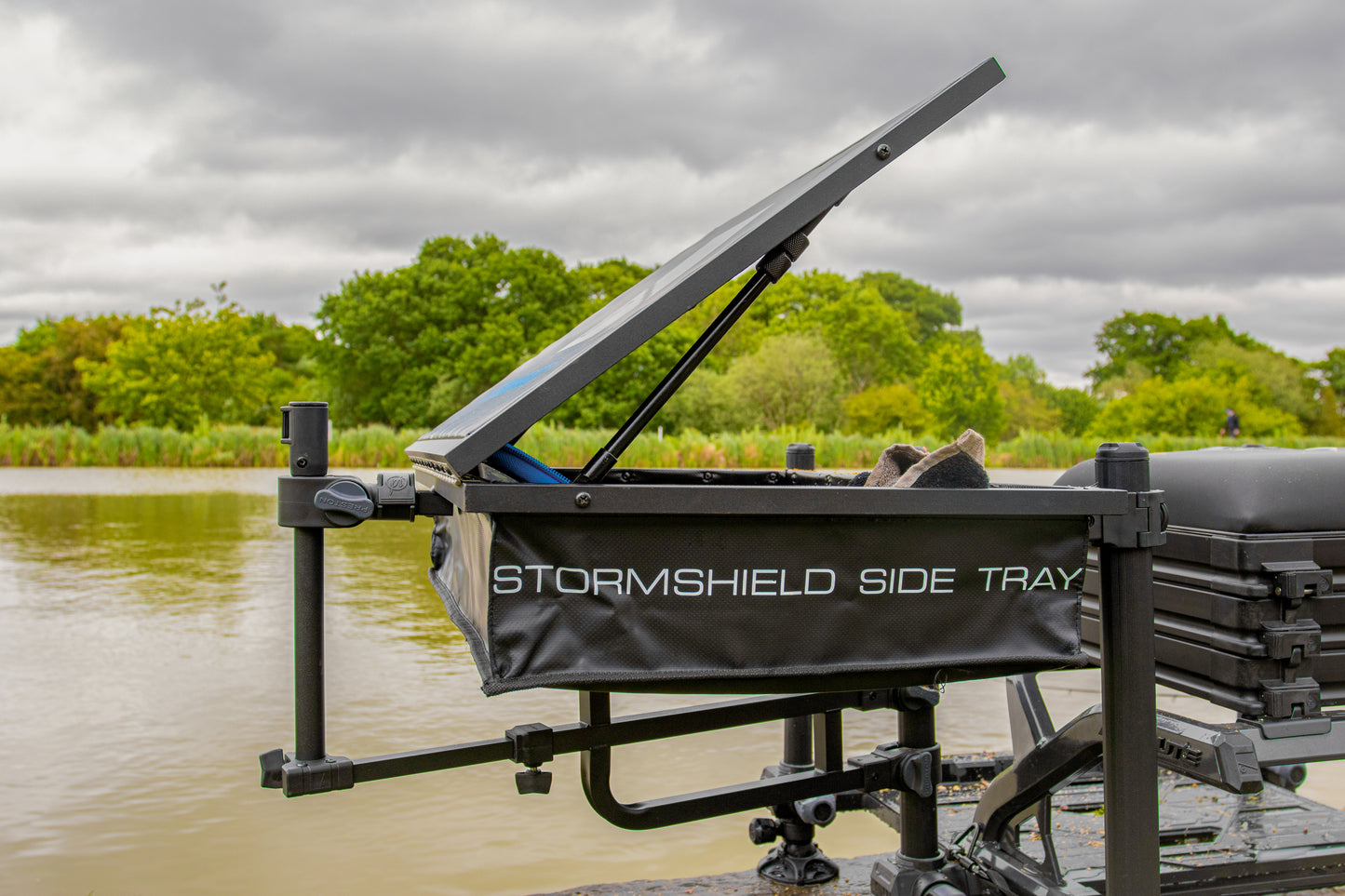 Offbox Side Tray Support Accessory Arm