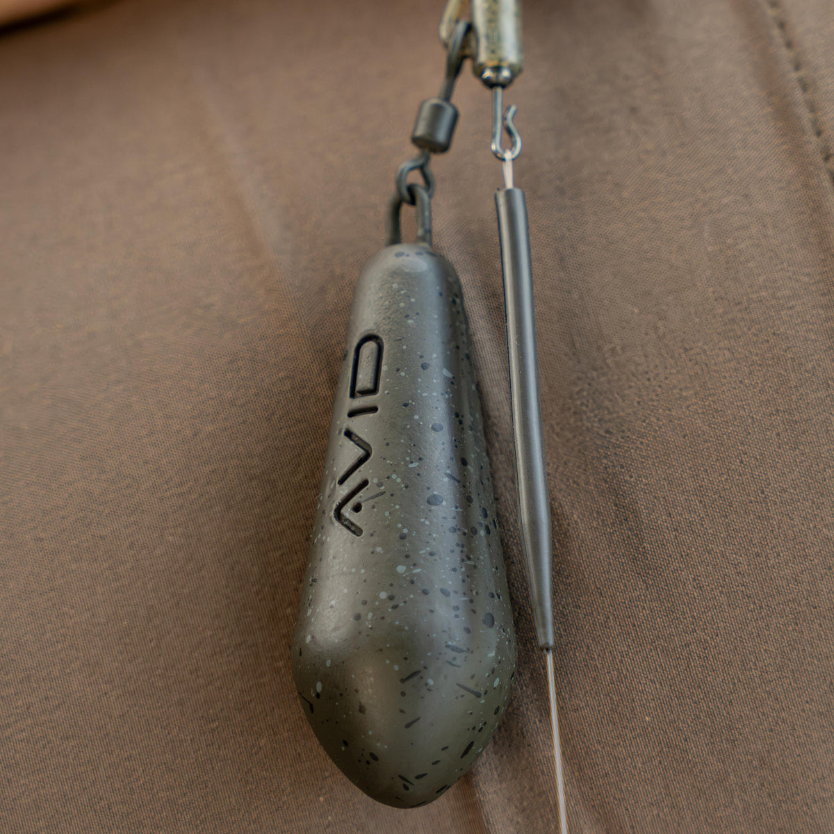 Outline Tungsten Anti-Tangle Sleeve