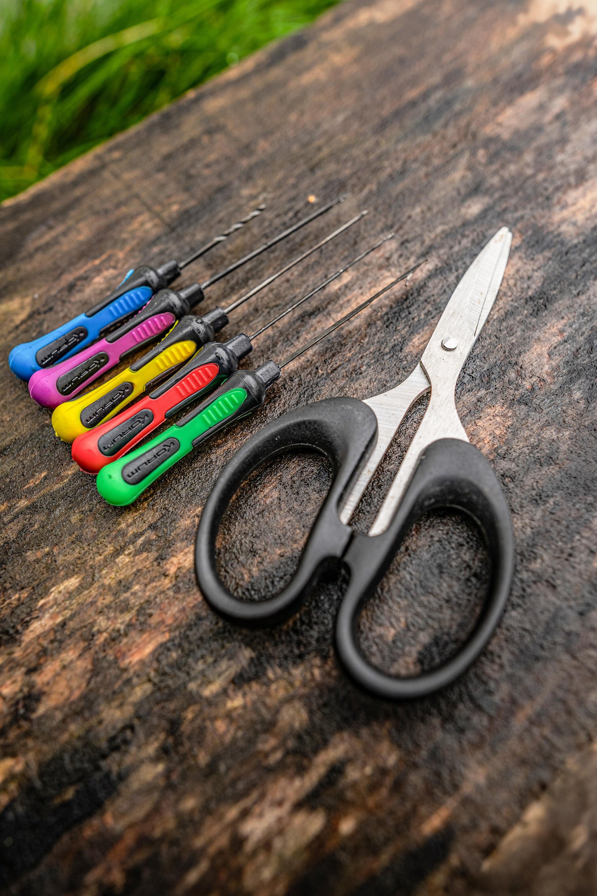 Baiting Tool & Scissor Set