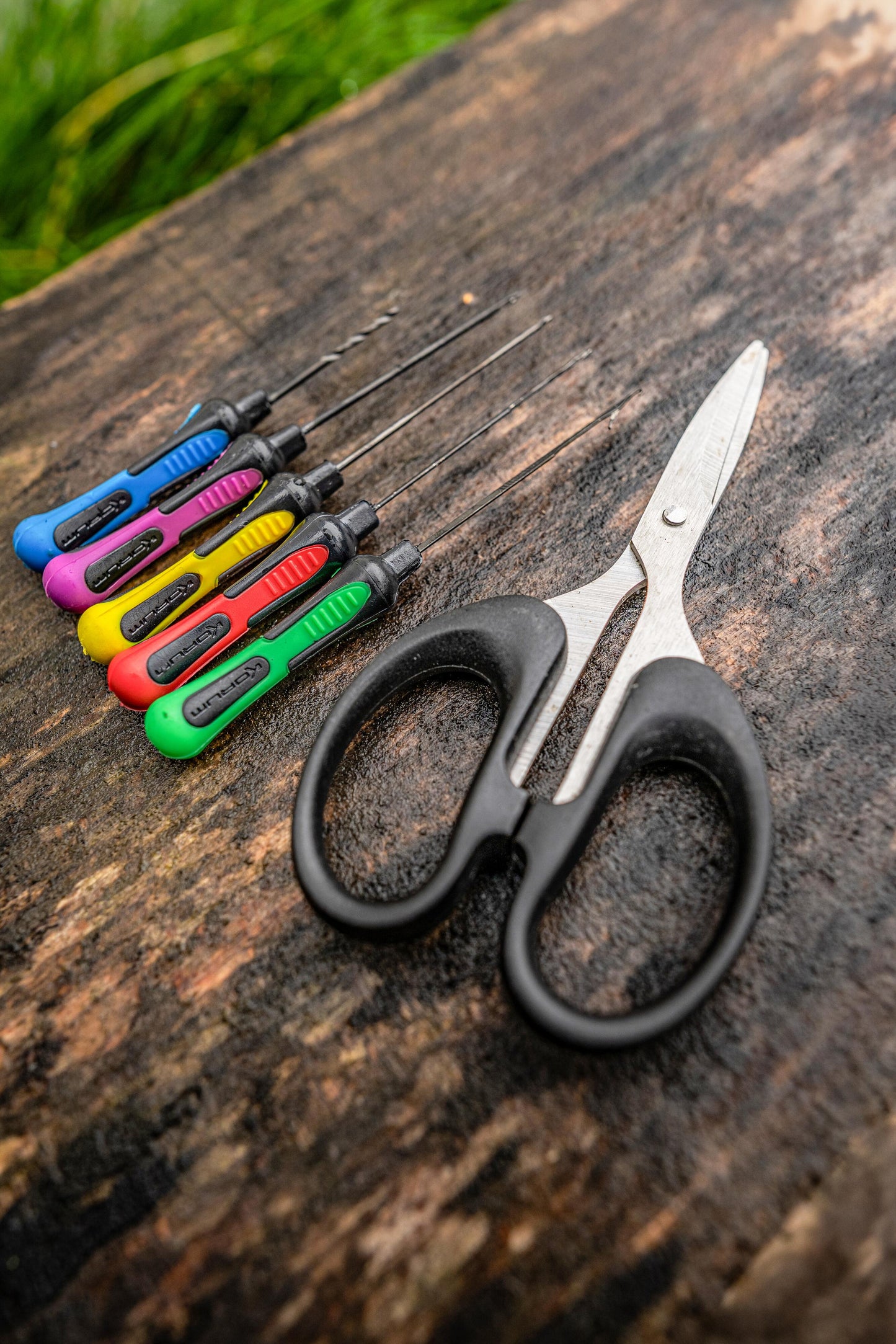 Baiting Tool & Scissor Set