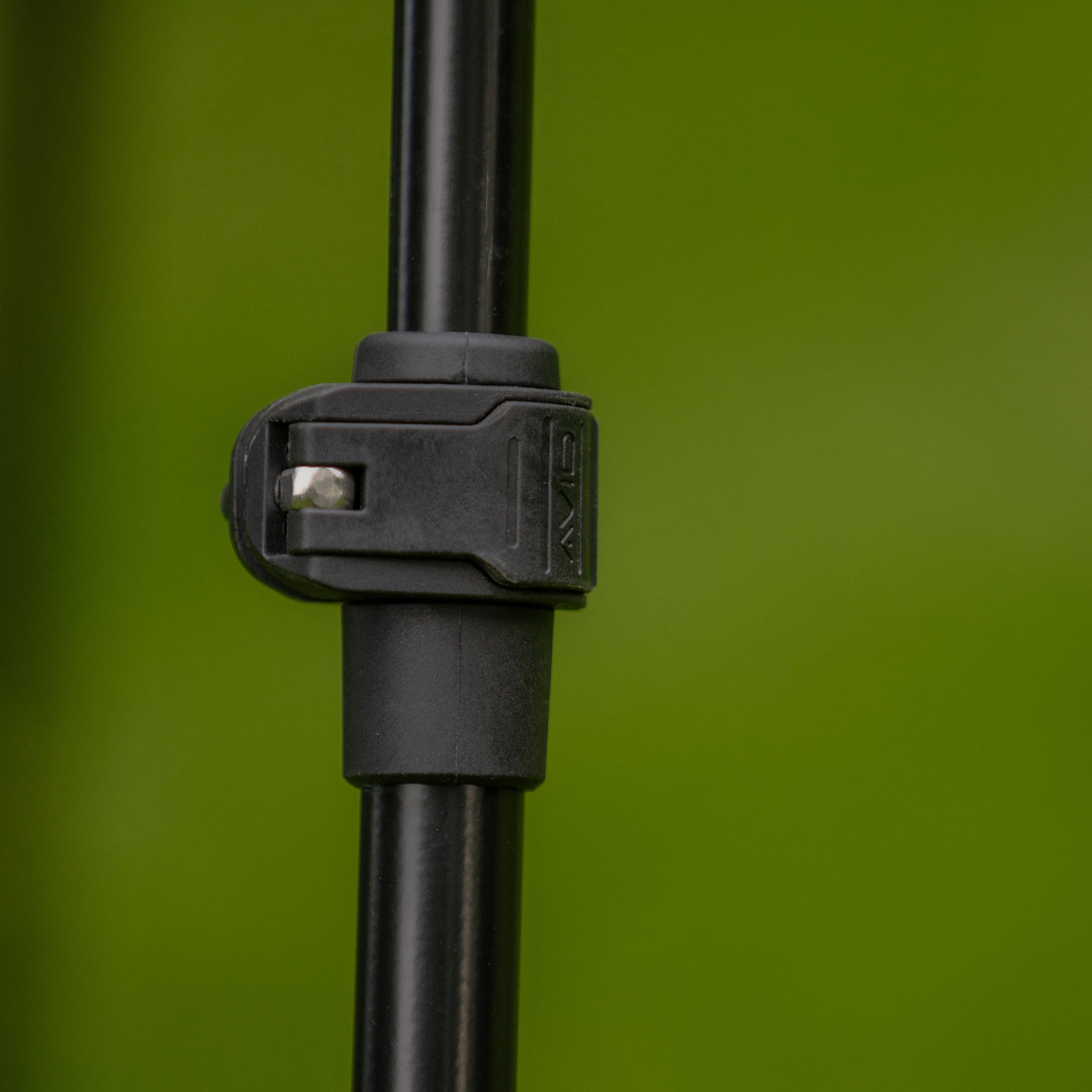 PRO-Tect Deluxe Tripod