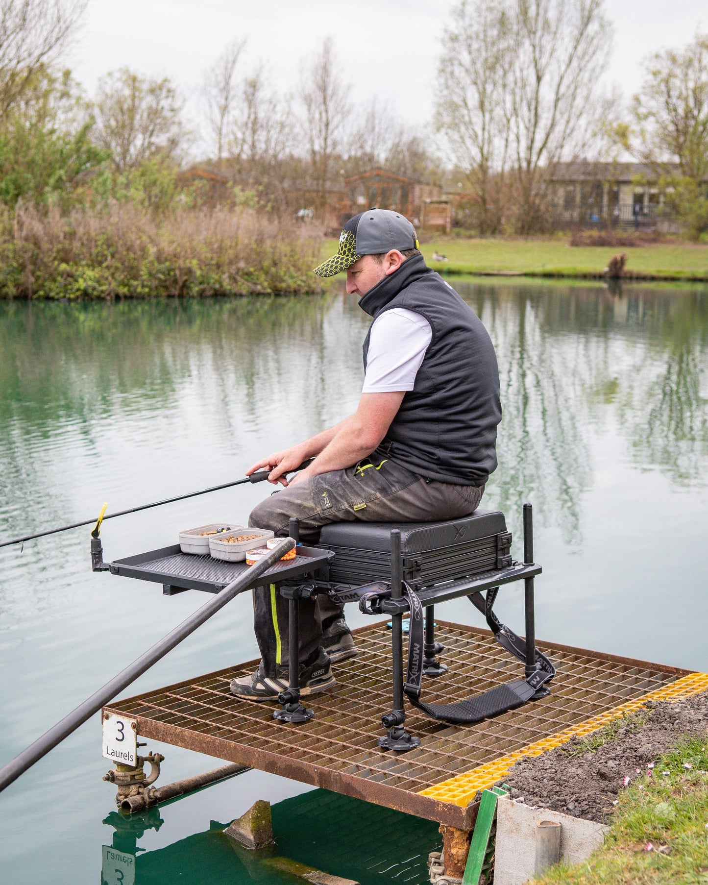 F25 Pro Super Lite Seatbox - Black