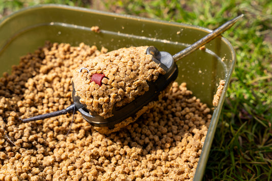 Double Method Feeder