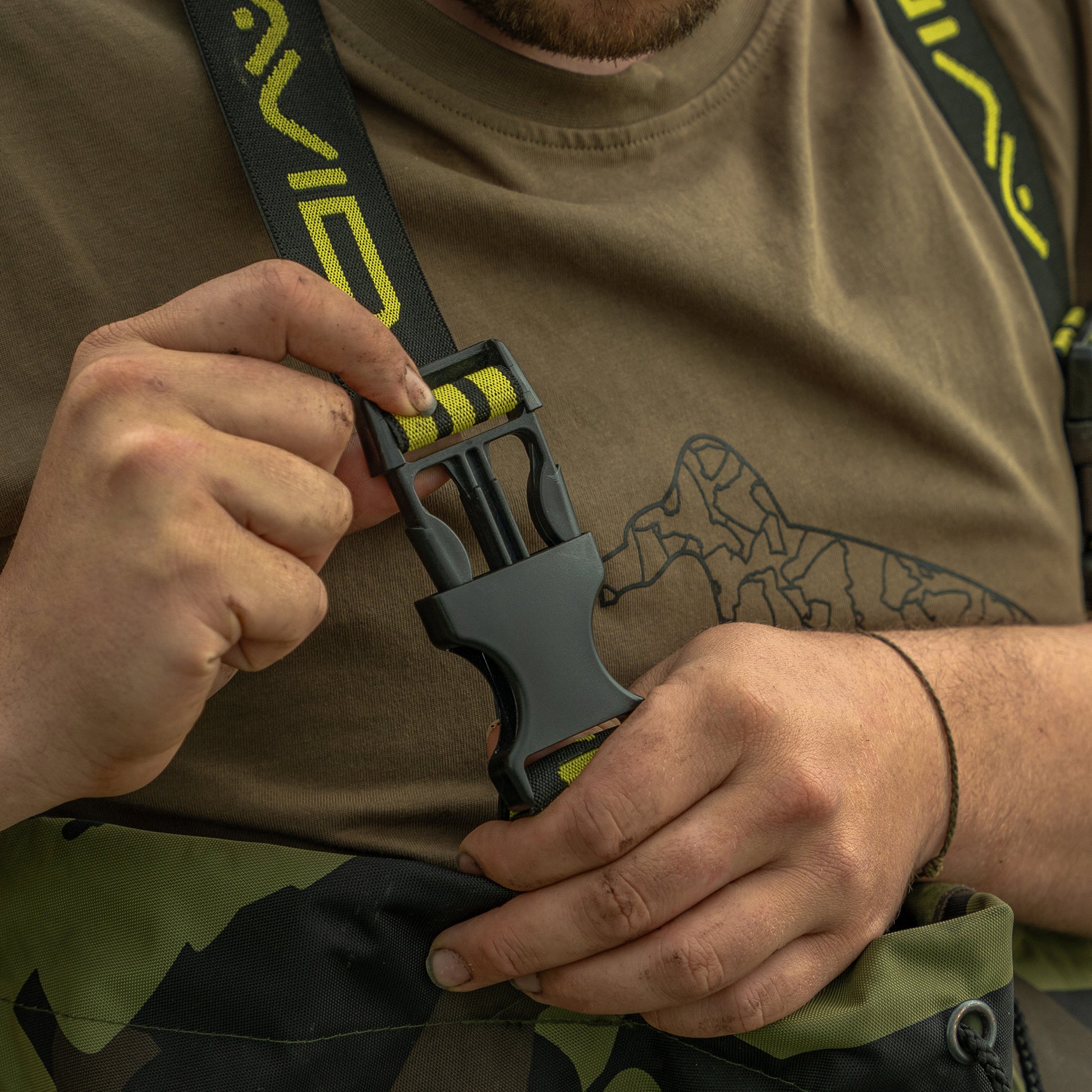 Distortion Camo Chest Waders
