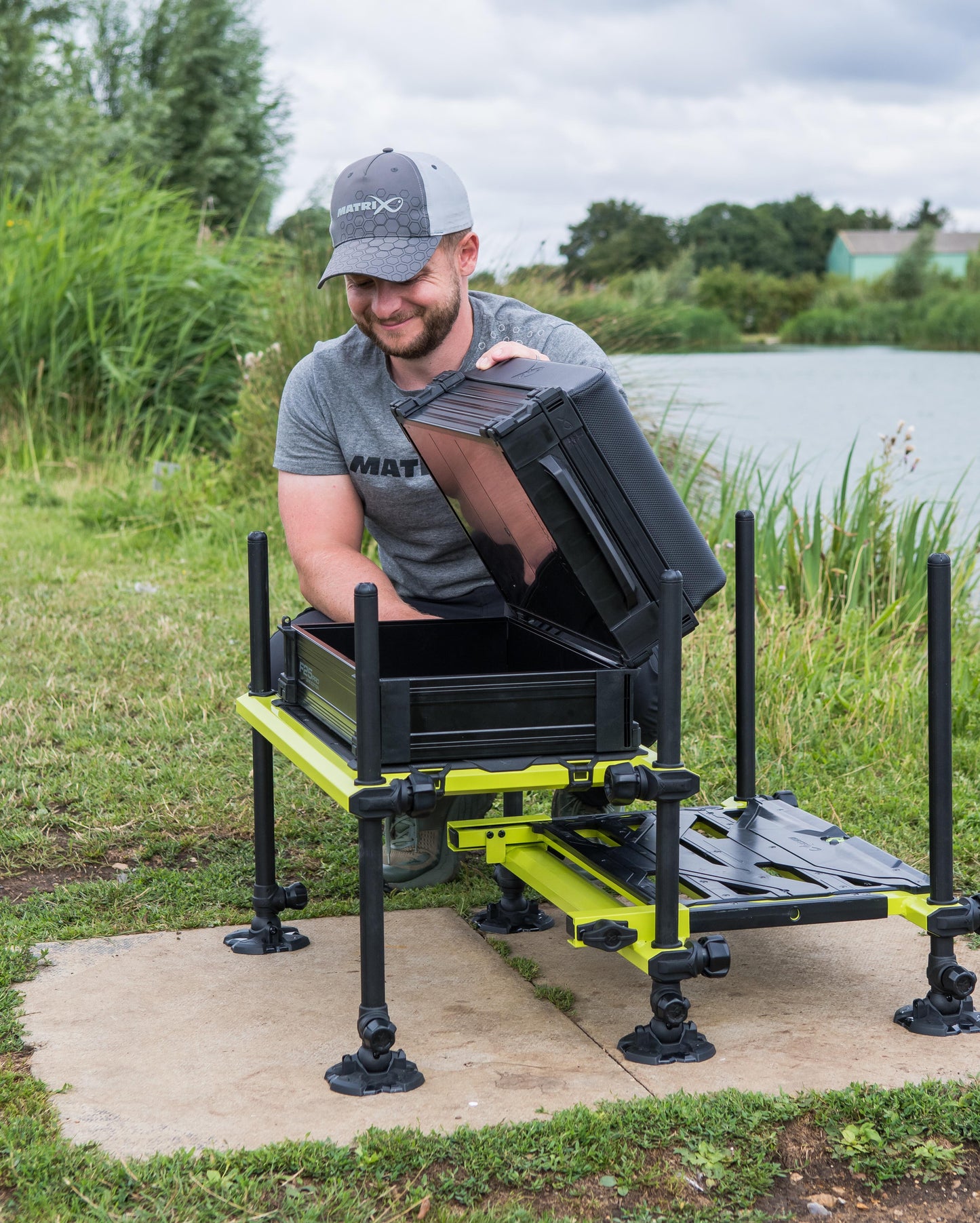F25 Pro Seatbox