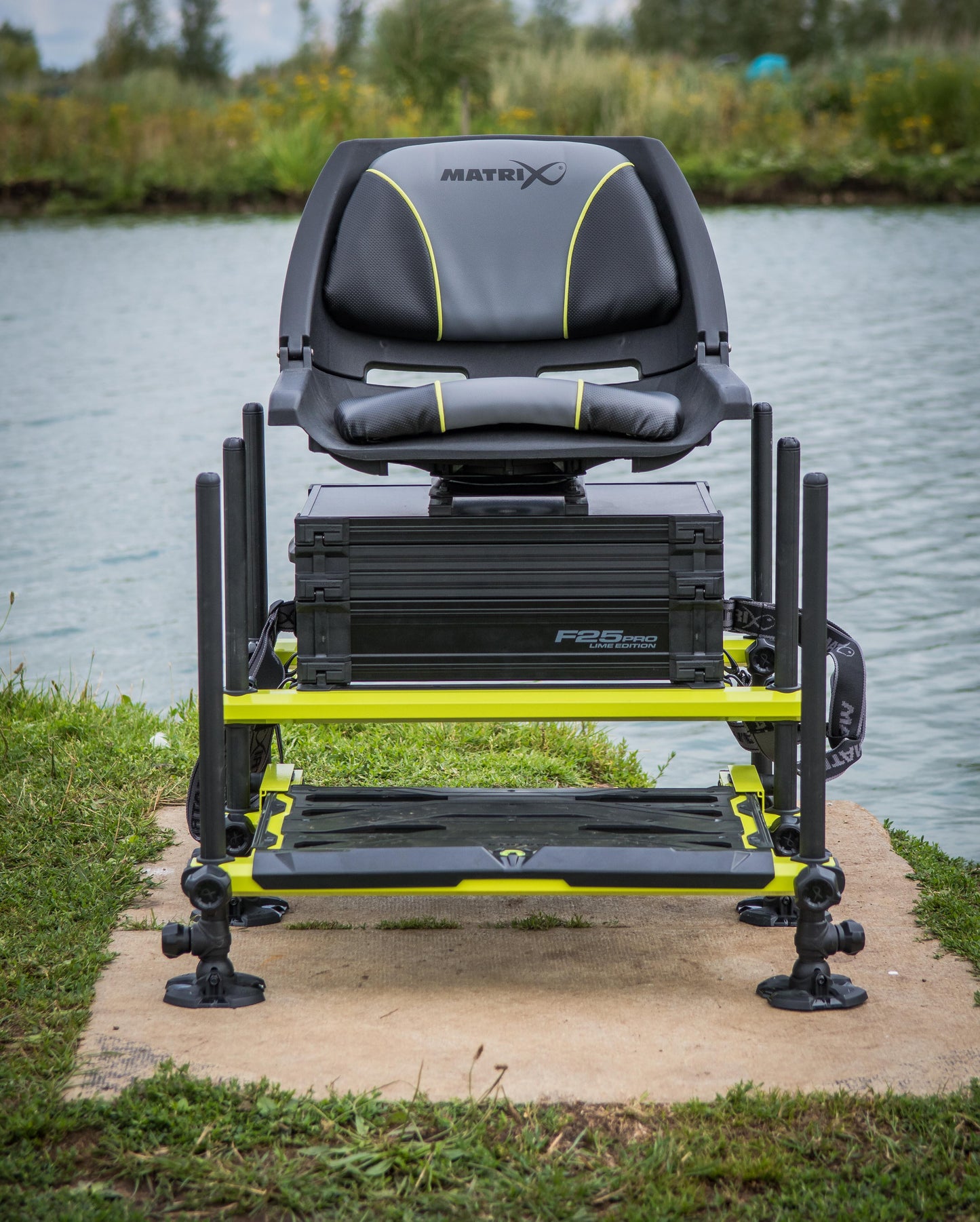 F25 Pro Swivel Seatbox 