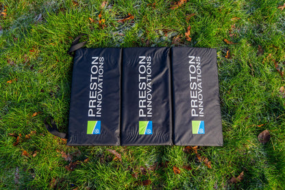 Fold Away Unhooking Mat