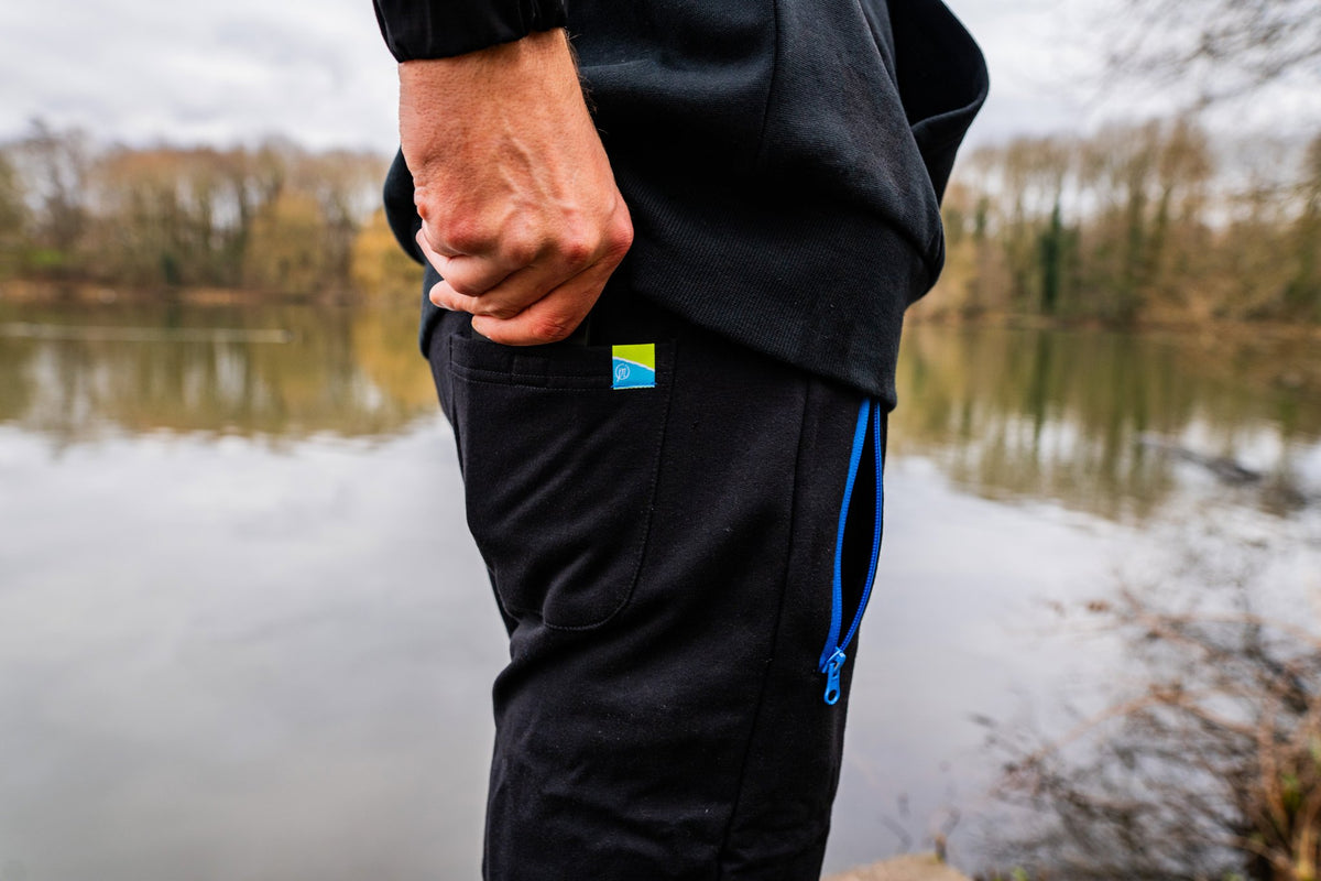 Lightweight Joggers 