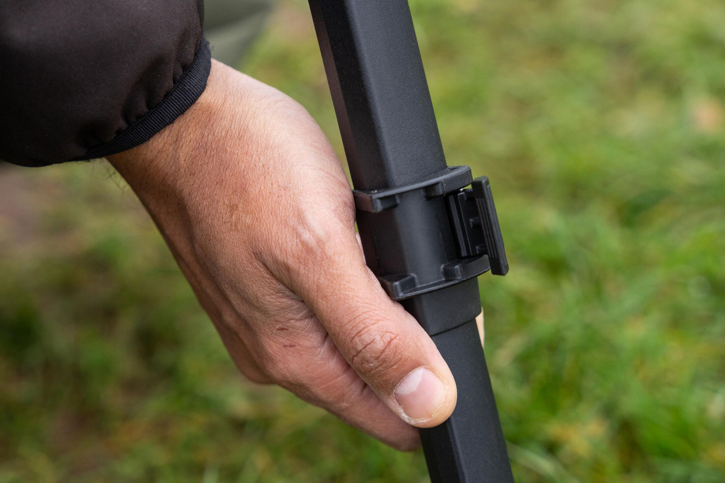 Deluxe River Tripod 3 Rod Wide