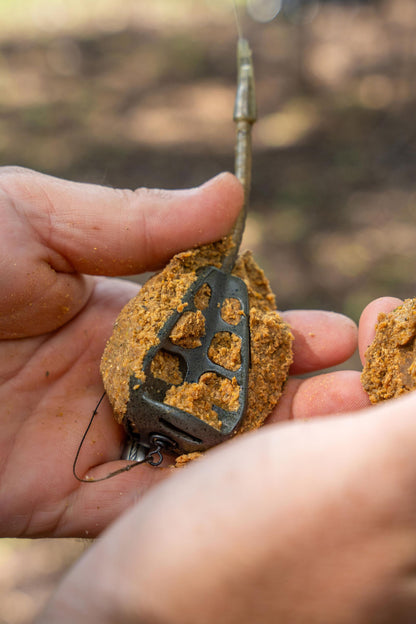 Arrowhead Distance Method Feeder