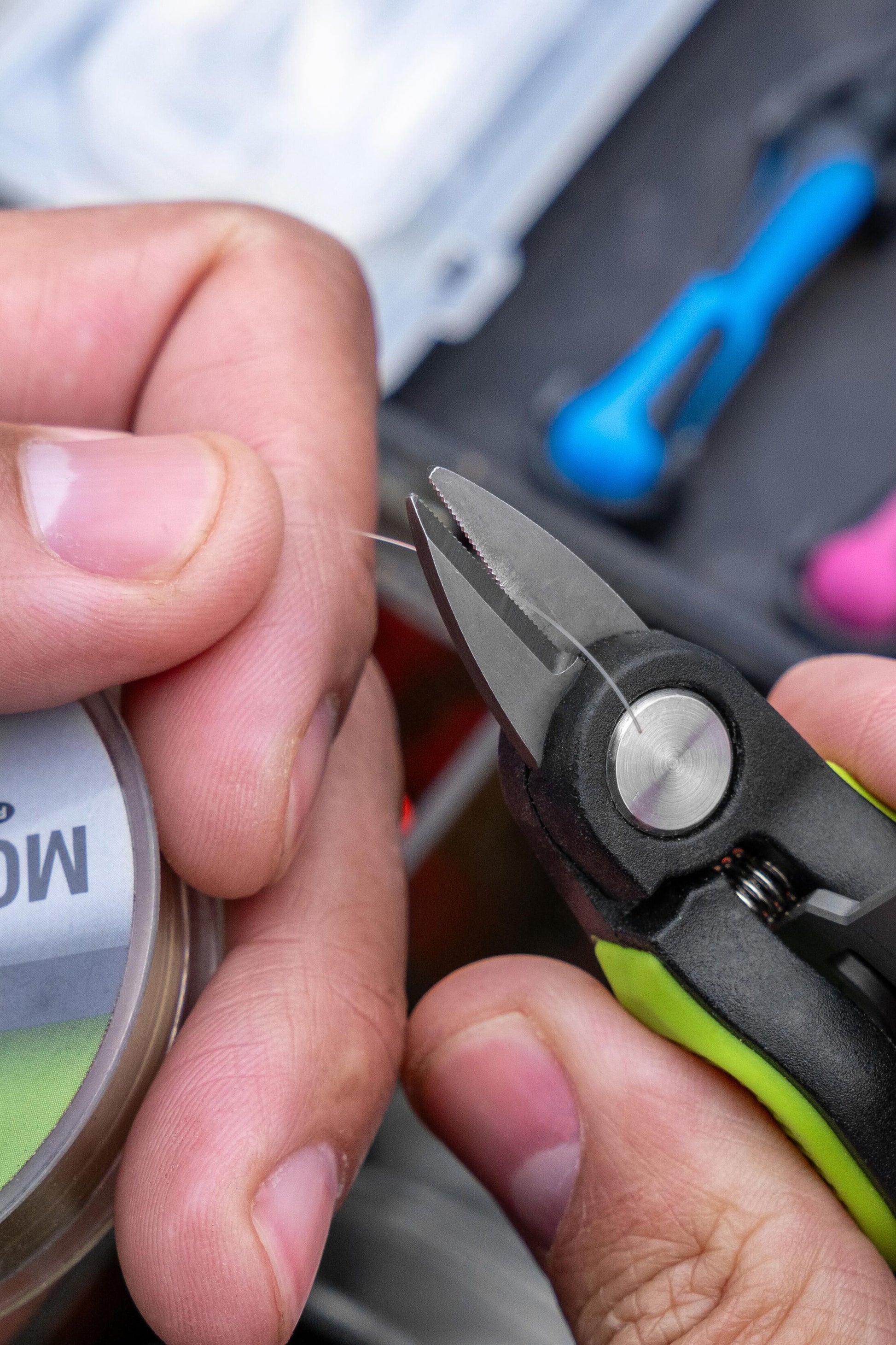 Macro Multi-Scissors