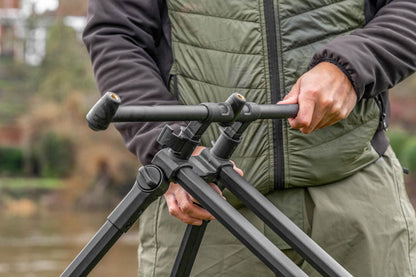 Deluxe River Tripod 3 Rod Wide