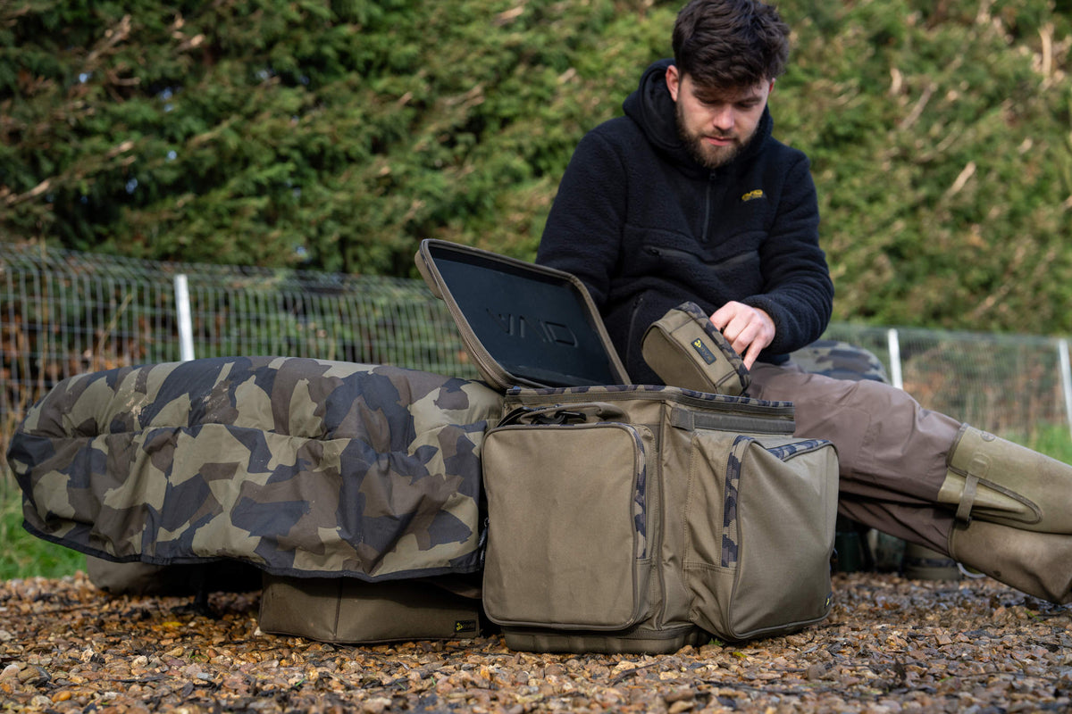 RVS Deluxe Hard-Top Carryall