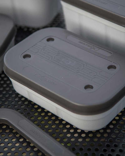 Air Lock Bait Tubs