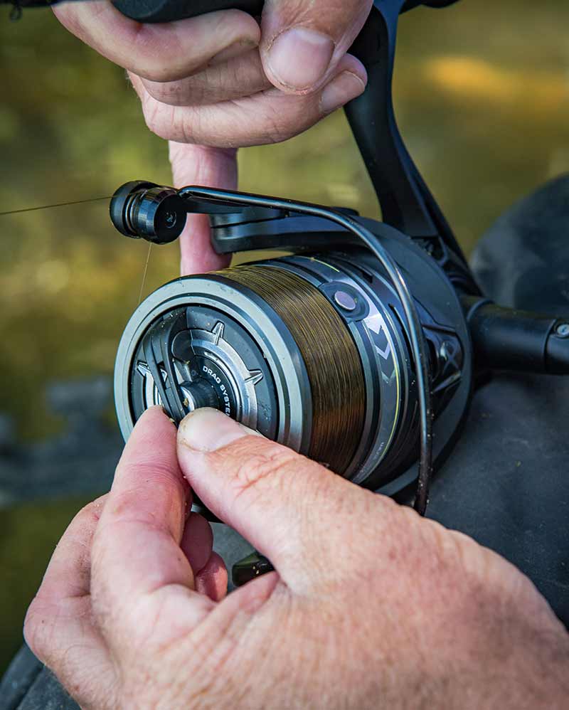 Aquos Ultra Reel 6000