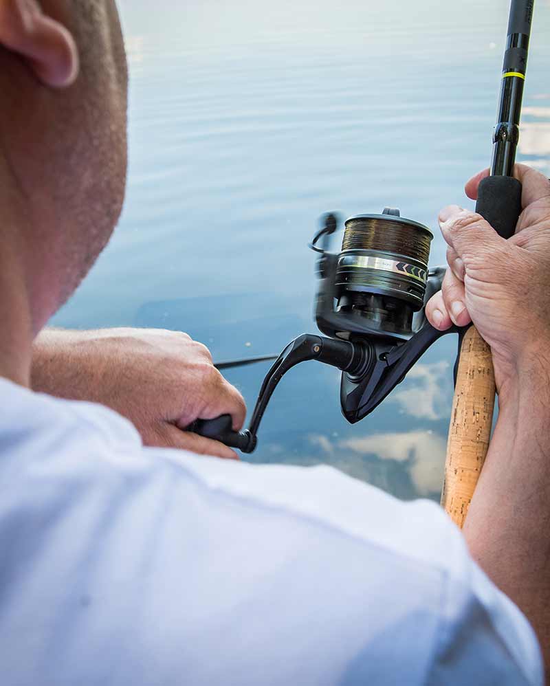 Aquos Ultra Reel 6000