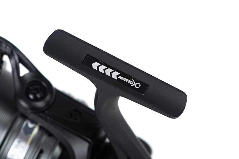 Aquos Ultra Reel 6000