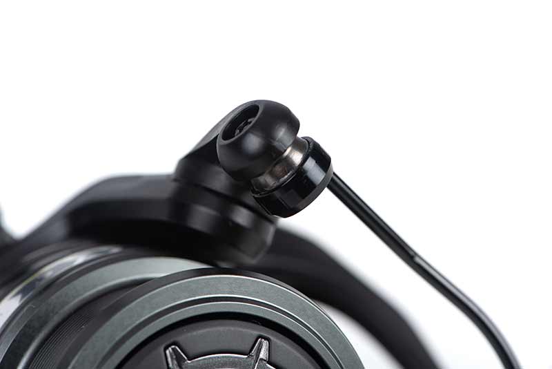 Aquos Ultra Reel 6000